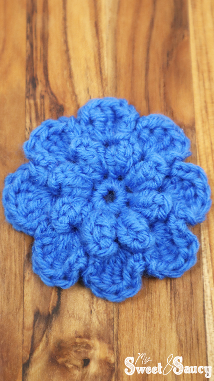 blue puffy flower