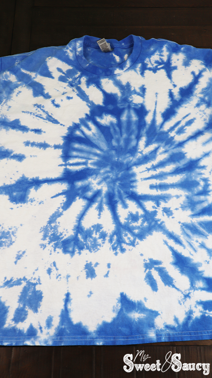 one color tie dye spiral