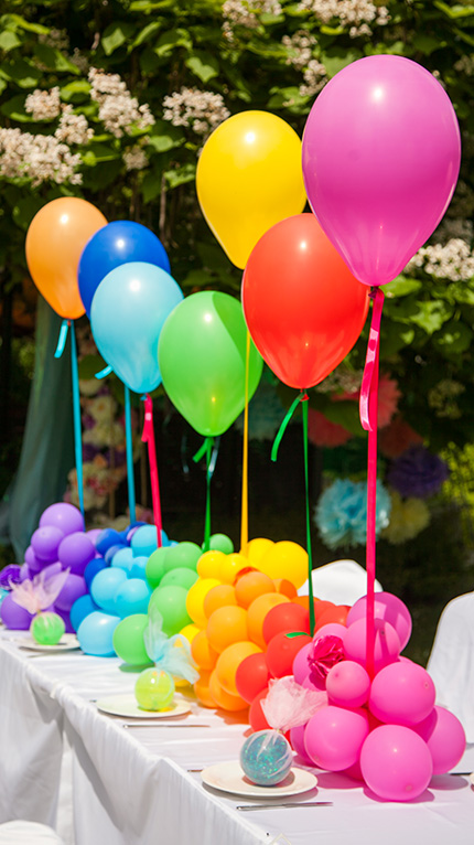balloon clusters at a party