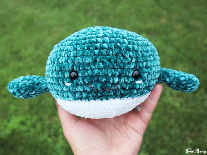 free crochet whale pattern